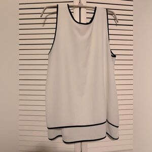 Vince Camuto white tank Crepe size Med.trimmed in black